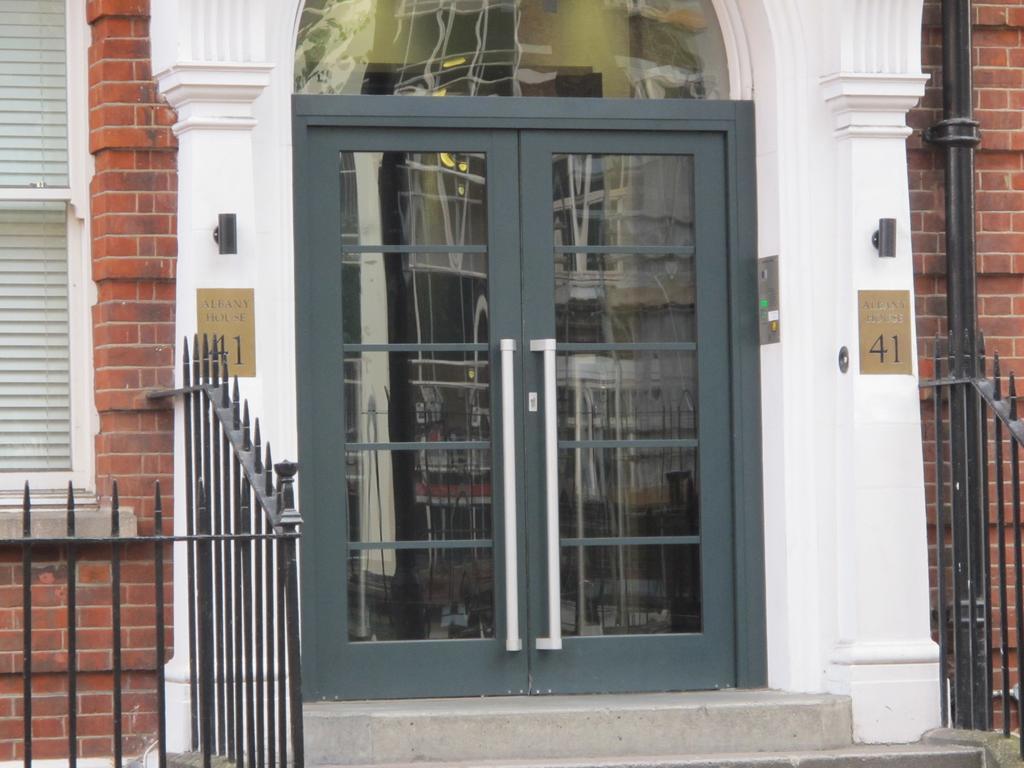 Bloomsbury Apartments Лондон Экстерьер фото